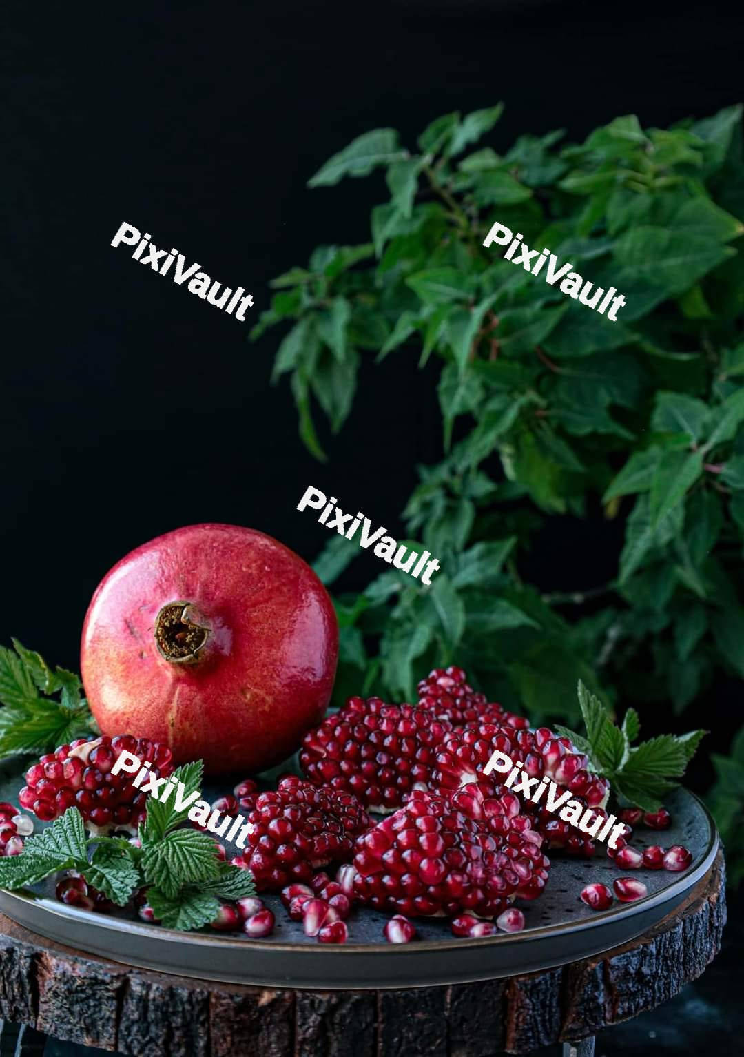 Pomegranates seeds